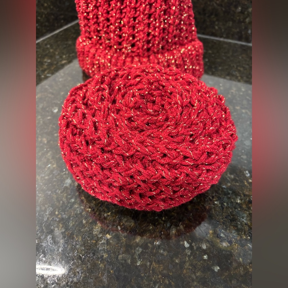 NWOT Red and Gold Knit Hat and Scarf Set - Picture 6 of 8